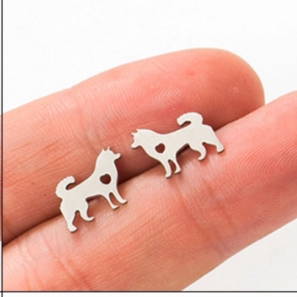 Adorable Dainty Stainless Steel Husky Dog Studs NWT